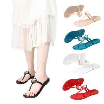 2023 New Summer PVC Flat Jelly Sandals for Women Transparent Crystal Flip Flop Rubber Insole Platform Style Autumn