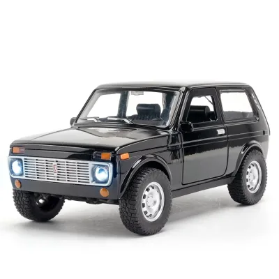 Hot Diecast Car 1:18 Lada Rada Niwa Off-road Vehicle Old Car Metal Collectible Simulation Die Cast Car Alloy Car Model Car Toy