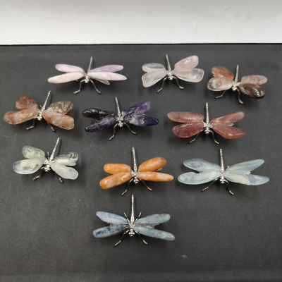 Wholesale Fashionable Crystal Dragonfly Engraved Decorations Crystal Animal Bedroom Decoration