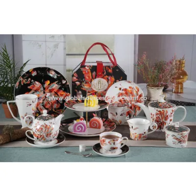 OEM High quality decoration tableware royal style bone china dinnerware luxury porcelain dinner sets
