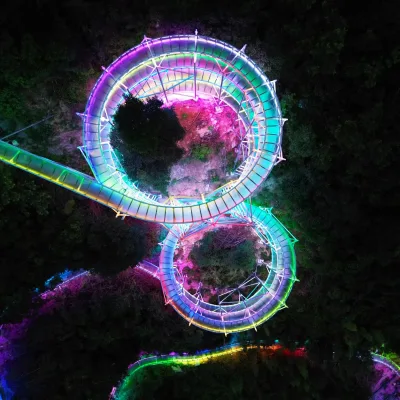 Hogwood Amusement New Design Glass Water Slide for Scenic Culture and Tourism in Hangzhou