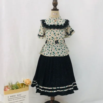 Hot Sale Half Sleeve Fashion Black Half Dress Casual Crocheted Flower T Shirt Pleated Skirt Set for Young Girls