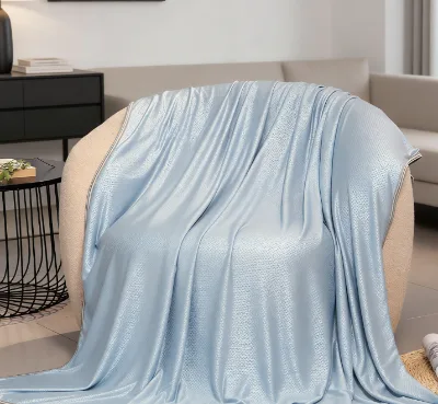 Double-sided Cool Silk Bamboo Fiber SummerBlanket Breathable Comforter for Night Sweats Sufferers