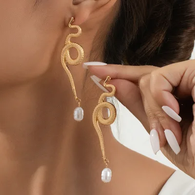 TGG-36 Women Ear Jewelry Pearl Alloy Pearl Gold Snake Stud Earrings