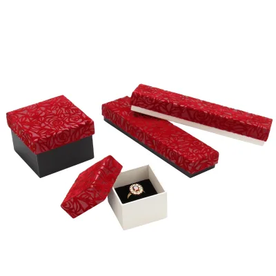 Custom Logo Printed Velvet Foam Inserts Paper Gift Packaging Jewelry Box Red Carving Velvet Luxury Jewelry Packing Box