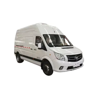 Foton Mini diesel 2800ml Displacement Cooling Box Van Truck 9cbm Pork Transportation Refrigerated Minibus Cargo Truck