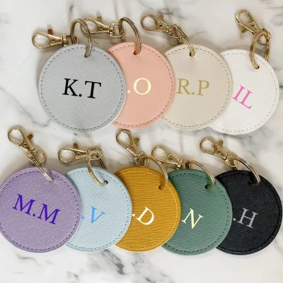 Personalized Logo Saffiano PU Leather Coin Holder Keychain with Engraving Round Shape Custom Colors & Eco-Friendly Design