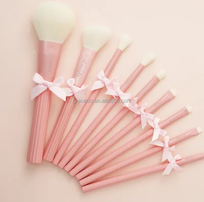 Premium 9Pcs Pink Cosmetic Brush Kit Non-shedding Synthetic Hair Wood Handle Face Makeup Lightweight for Beauty Retail Salon