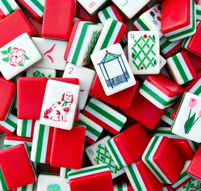 2026 New American 4-layer Red Acrylic Mahjong Tiles Set 160 Pieces Home Use Suitable Leisure Entertainment Travel