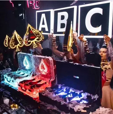 Hot Selling High-End Gilded Quicksand Style VIP Service Set for Nightclubs & Bars 5-Pack LED Spade ACE Gift Box for Parties