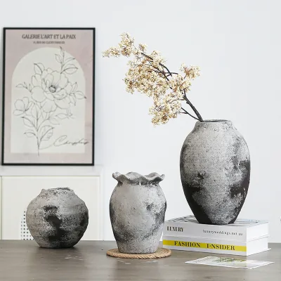 Wabi Sabi Style Coarse Porcelain Vase Hand Carved Vintage Ceramic Flower Vase for Modern Home and Garden Decoration