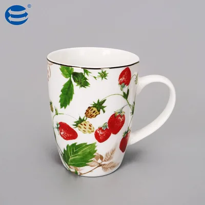 High Quality Customized Strawberry Pattern Ceramic Mug Gold Rim Back School Gift Box Packaging 8/10/12 OZ Microwave Dishwasher
