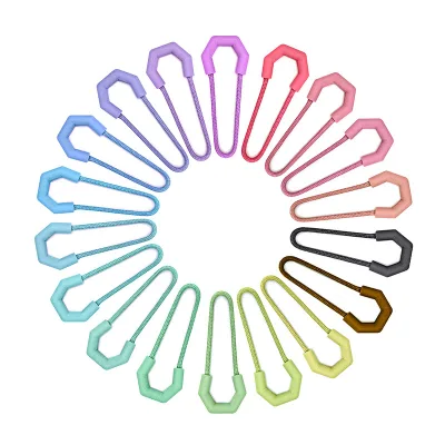 Customized Injection Molding Soft PVC Zipper Head Pull Tail Rope for Hand Zip Lanyard Drip Slider Rope