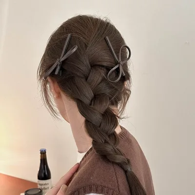 Fresh and Sweet Style Leather Bow Hair Clip for Girls Simple Design Bowknot Duckbill Clip Decorative Bangs Clip
