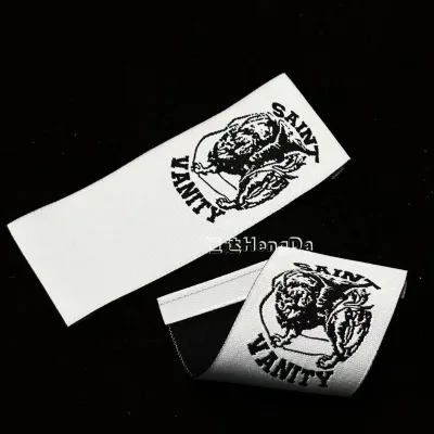 good quality Mixed Washable white Center Fold label clothing logo fashion label