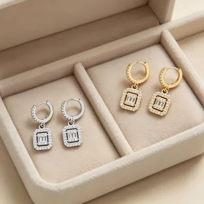 Fashion Elegant Hip Hop Iced Out CZ Square Sugar Hoop Huggie Earrings 18K Gold Plated Zircon Drop Earring for Women Jeweley
