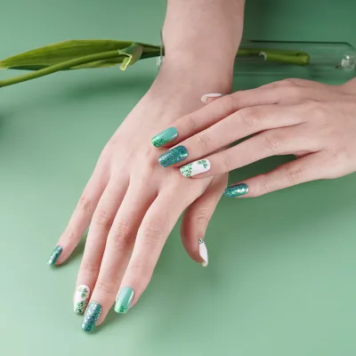 Felice Trending Hot Green Four-Leaf Clover Happy St. Patrick's Day Full Cover 2D Non-toxic Easy Apply Nails Art Stickers Strong