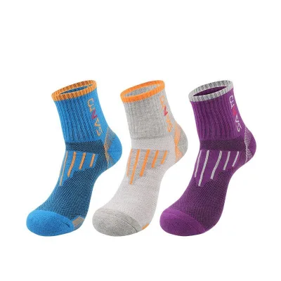Wholesale Outdoor Trail Running Sports Socks Women Durable Walking Trekking Hiking Socks