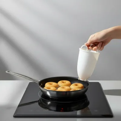 Donut Maker DIY Baking Tools Plastic+Metal Pastry Cutters Oven Baking Molds Cookie Mold Home Kitchen Utensils