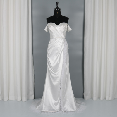 New Design Bridal Gown Sleeveless Bride Dresses White Wedding Satin Long Trail Wedding Dress With Feather