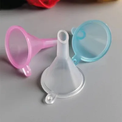 Wholesale Low Price PP Plastic Dropper Small Size 31mm Mini Perfume Funnel Can Be Customized