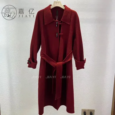New Women's Oversized Wool Coat, Suitable for Wearing in Autumn and Winter. Long Coat with Belt and Turned-down Collar Design.