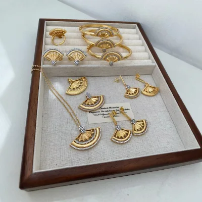 FLBBG56Elegant Gold Plated Fan Shaped Zircon Accented Jewelry Set, Ideal for Formal Galas and Cultural Celebrations