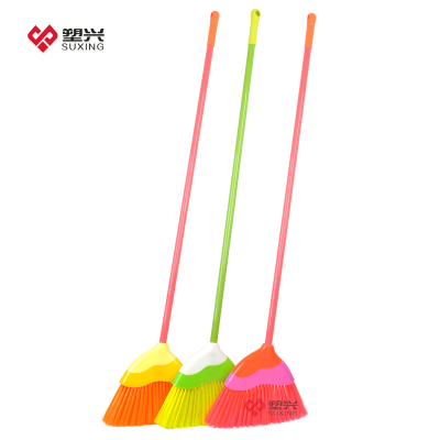 Triangle Plastic Broom Brush with Metal Handle