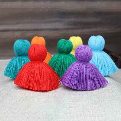 Factory Wholesale 6cm Fluffy Wool Tassel Acrylic Fat Tassel Home Textile Accessories Hanging Tassel DIY Clothing Accessories