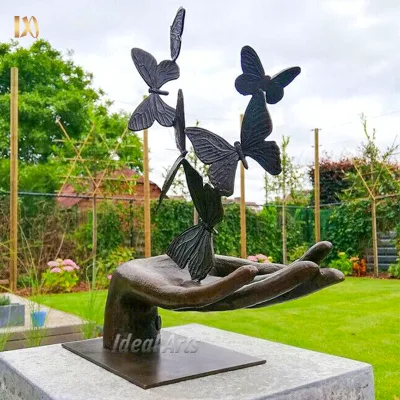 Custom Modern Bronze Butterfly Sculpture Artistic Hand Statue for Garden and Home Decor