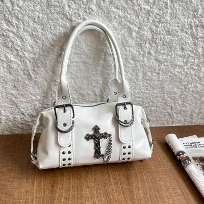 Niche Gothic Style Rivet Motorcycle Bag New Elegant Commuting Tote Bag All-Match Zipper Closure Women Underarm Hand Bags