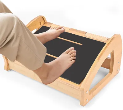 Eco-Friendly Comfort Sustainable Bamboo Under Desk Non Slip Foot Rest Wooden Footrest Footrest Foot Support for Office Desk