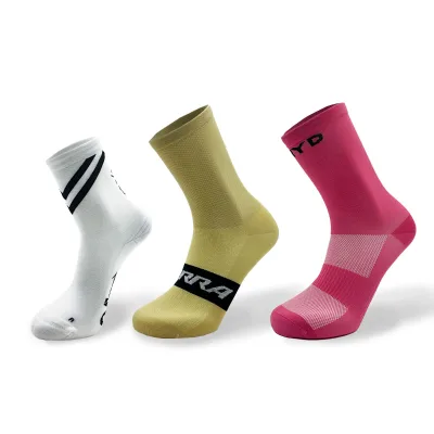 Thin Knitted Cycling Crew Socks for Autumn Breathable with Moisture Absorption & Printed Logo Design for Road Bike & Running