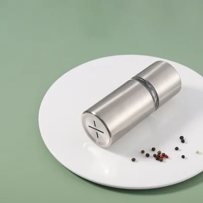 Kitchen Utensils Stainless Steel Spice Mill European Style Manual Nutmeg Grinder Spice and Nut Grinder