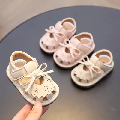 Princess-style Unisex Baby Shoes Summer 0-1 Years Closed-toe Squeaky Soft-soled Breathable Non-Slip Hook Loop Closure