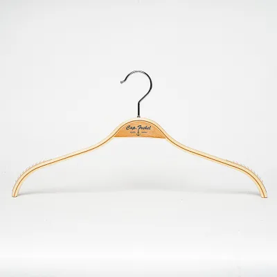 Lanhome Hot Sale Natural Laminated Wood Clothes Hangers With Non Slip Rubber Shoulder