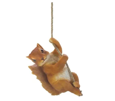 polyresin garden decoration Squirrel ON A Rope, Brown