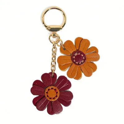 Factory Custom Handmade Small Daisy Keychain Charms Car Key Chains Couple Style Bag Pendants Ins Trendy Accessories