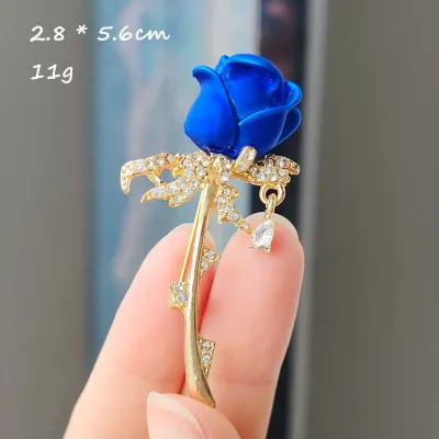 New Style Stereoscopic Sense Red and Blue Rose Flower Brooches Fashion Imbue Diamond Pearl Brooch Ornament Elegant Jewelry Women