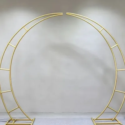 Wrought-Iron Vintage Modern Wedding Backdrop Arch with Easy Assembly Ivory Ox-Horn Gate Design Made in China
