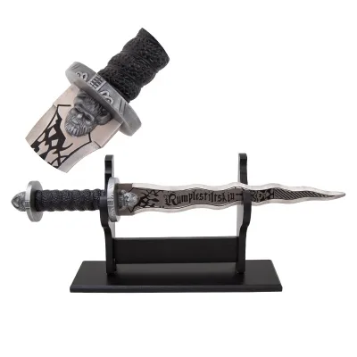 The Movie New Snow White and the Seven Dwarf Weapons, Dwarf Monster Swords, Props, and COS Surroundings