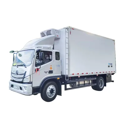 4X2 6.8m Diesel Refrigerated Truck Reefer Van Freezer Box for Food Meat Seafood Transport Delivery