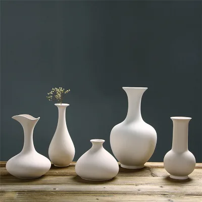 Wholesale Irregular Shape Ceramic Bud Vase Clay Flower Clay Vase