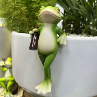 Funny Drinking Frog Statue Miniature Frog Figurines Plant Decorations for Pots Frog Statue Planter Hugger