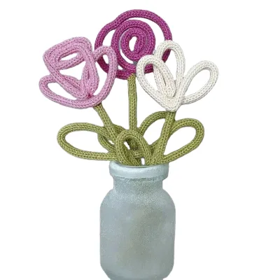 New Arrival Fashion Customized Fashion Amigurumi Handmade Knitted Wire Flowers As Decoration