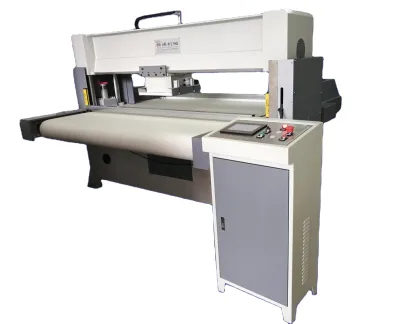 Fully Automatic Travelling Head Cutting Machine for Leather/Foam/Fabric Hydraulic Press Cutting Machine
