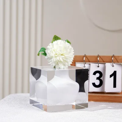 JR Doyers Bud Vase Soho Black Color Simple Abstract Art Home Decors Special Gift for Friend/Family