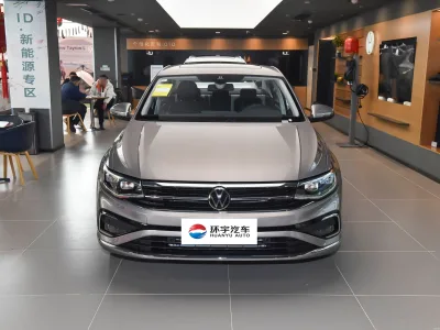 Professional Car Wholesaler Supply Used Volkswagen Car Bora 2025 1.4T LHD 5-seat Pre-owned Sedand,affordable Daily Transport Car