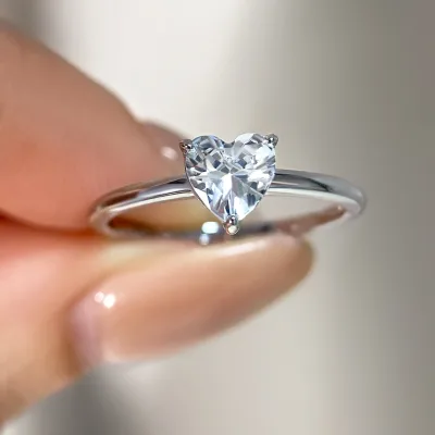 Jewelry Fashion Sweet Style Trendy Gold Plated 18k Gold Plated Linear Heart Ring with Zircon for Gift Occasions