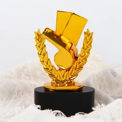 High Quality Factory Direct Sales Football Game Trophy Custom Basketball Football Gold Whistle Trophy